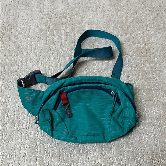 REI Handbags - rei Fanny pack/belt Teal Bag